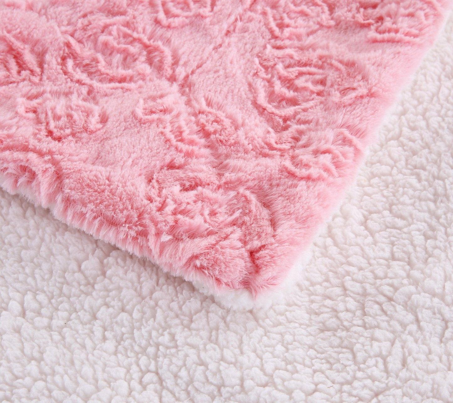 Bedding Luxury Blossom Pink Rose Buds Pink Sherpa Backside Faux Fur Throw Blanket (BL-171752)